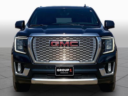 Used 2021 GMC Yukon Denali w/ Denali Premium Package AWD/4WD image 4