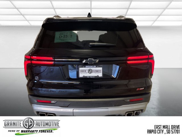 Used 2025 Chevrolet Traverse Z71 w/ Driver Confidence Package AWD/4WD image 6