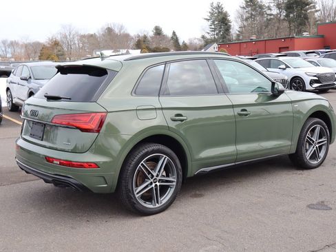 Used 2023 Audi Q5 e Premium Plus w/ Premium Plus Package image 6