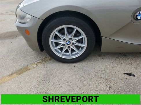 Used 2005 BMW Z4 2.5i image 4