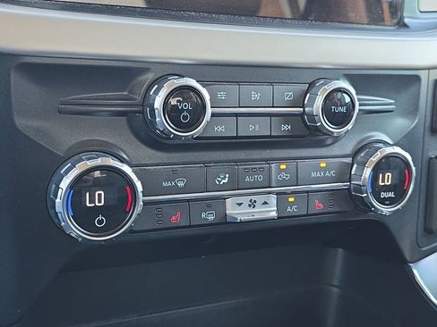 Used 2021 Ford F150 XLT w/ Equipment Group 302A High image 19