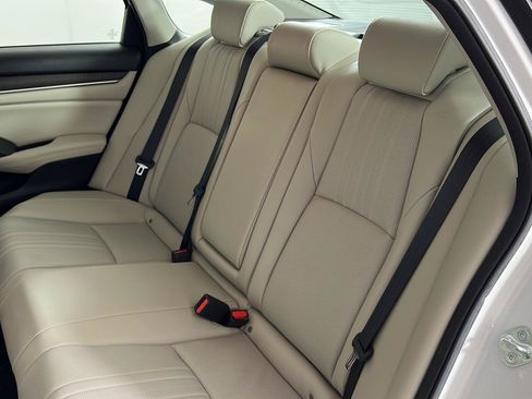 Used 2021 Honda Accord EX-L image 4