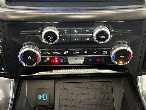 Used 2023 Ford F150 Lariat w/ Equipment Group 502A High image 15