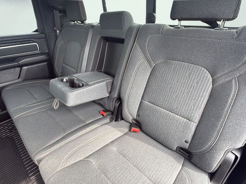 Used 2019 RAM 1500 Big Horn AWD/4WD image 40