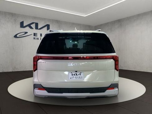 New 2026 Kia Carnival EX image 4