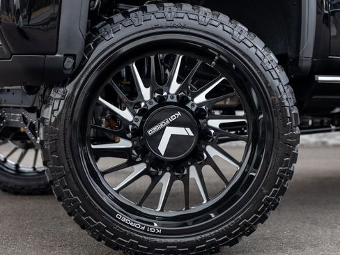 Used 2026 GMC Sierra 3500 Denali Ultimate image 4