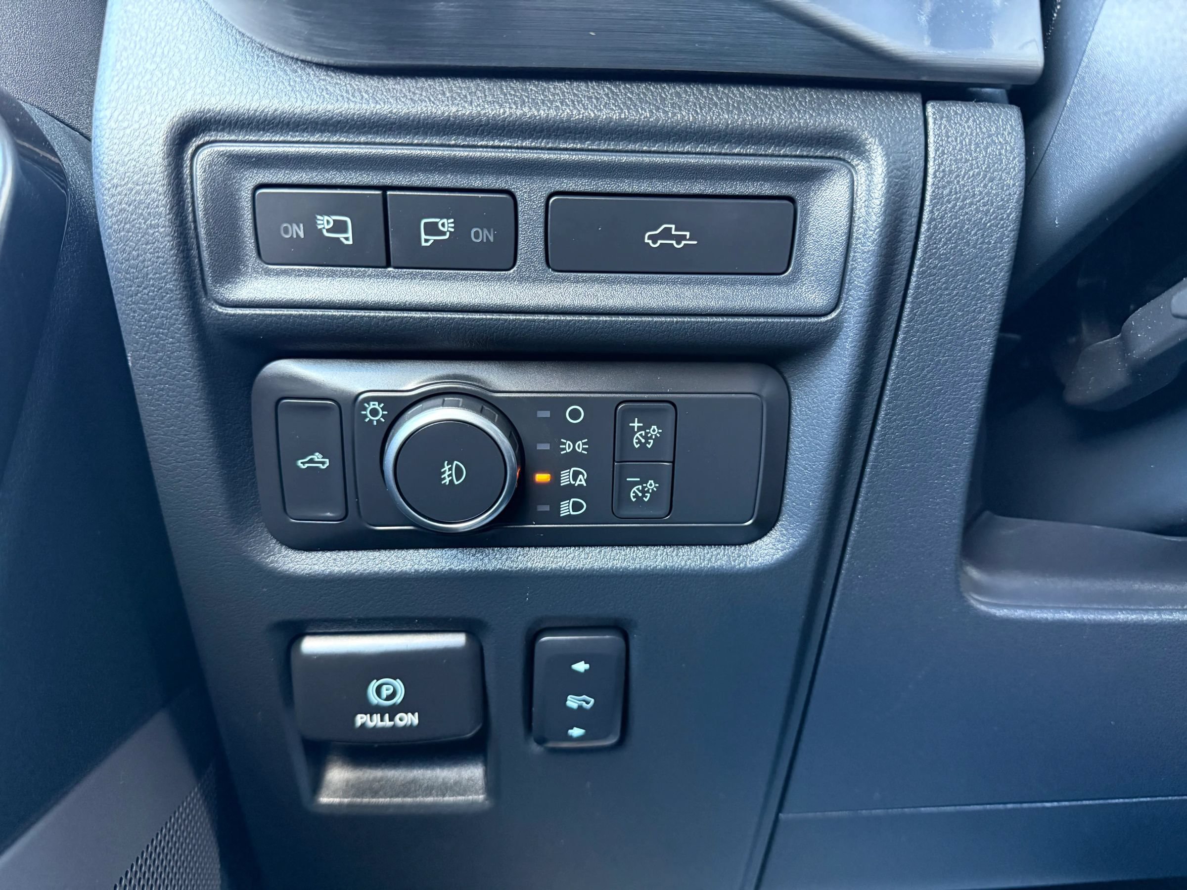 Used 2021 Ford F150 Lariat AWD/4WD image 23