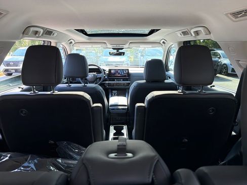 New 2026 Nissan Pathfinder SL w/ SL Premium Package FWD image 34