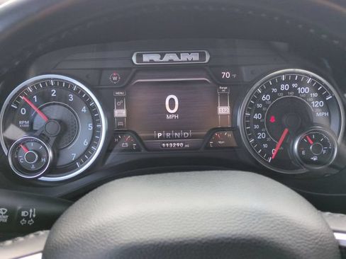 Used 2022 RAM 1500 Big Horn AWD/4WD image 18