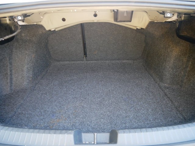 Used 2024 Volkswagen Jetta SE FWD image 10