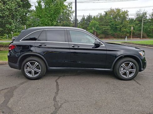 Used 2022 Mercedes-Benz GLC 300 4MATIC image 5