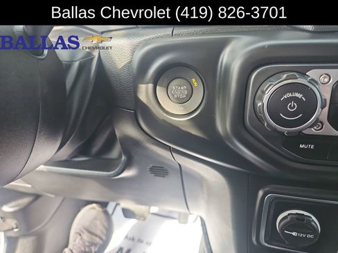 Used 2022 Jeep Wrangler Sport AWD/4WD image 17