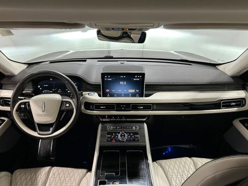 Used 2021 Lincoln Aviator Black Label w/ Dynamic Handling Package image 12