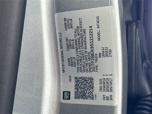 New 2025 GMC Canyon Elevation w/ Convenience Package image 27