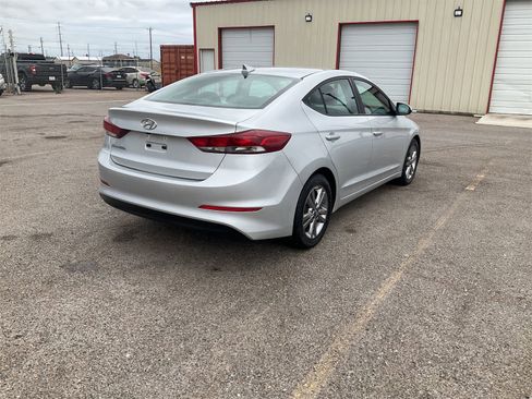 Used 2018 Hyundai Elantra SEL w/ Cargo Package image 6