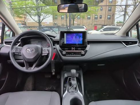 Used 2024 Toyota Corolla LE FWD image 10