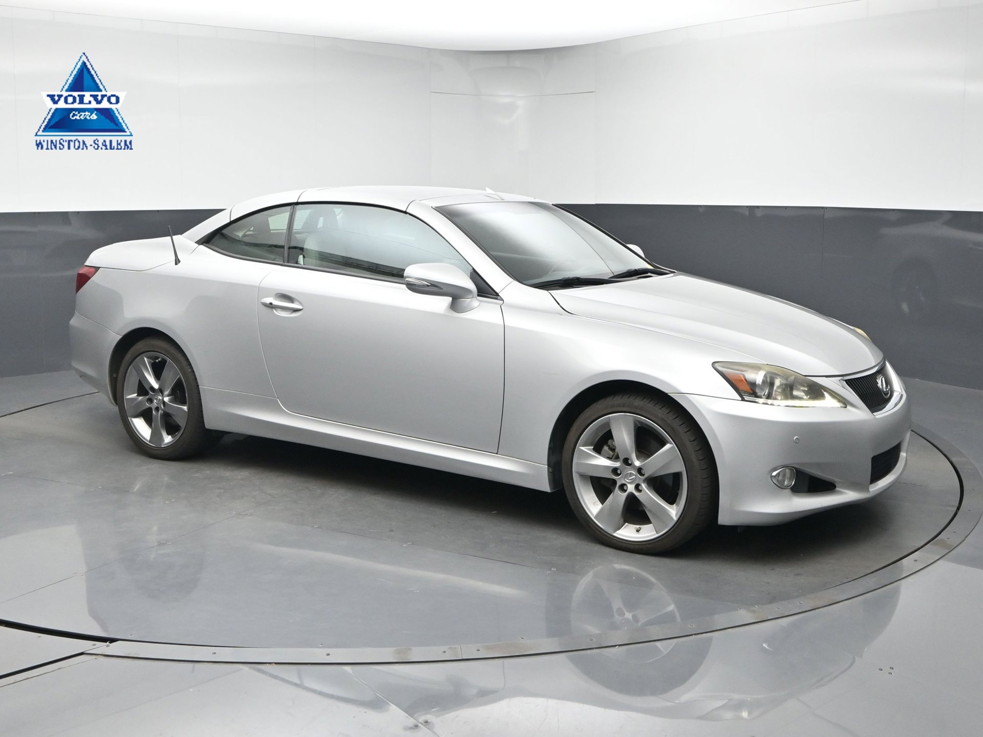 Used 2011 Lexus IS 250C w/ Luxury Pkg RWD image 1