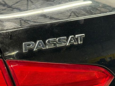 Used 2013 Volkswagen Passat TDI SE FWD image 13