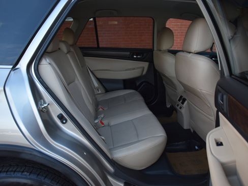 Used 2015 Subaru Outback 2.5i Limited w/ Protection Package #2 image 17