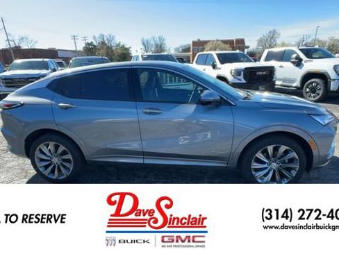 New 2026 Buick Envista Sport Touring FWD image 9