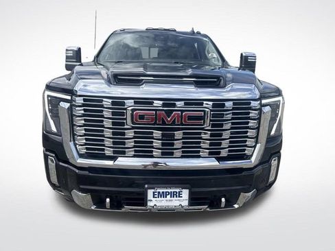 Used 2024 GMC Sierra 2500 Denali w/ Technology Package image 10