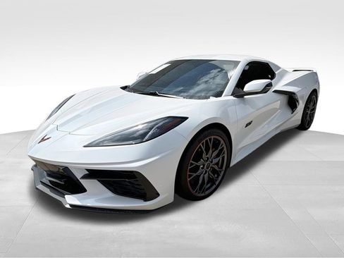 Used 2023 Chevrolet Corvette Stingray Premium Conv w/ Z51 Performance Package RWD image 4