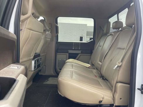 Used 2020 Ford F150 Lariat image 11