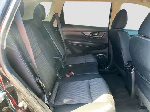 Used 2018 Nissan Rogue S AWD/4WD image 24