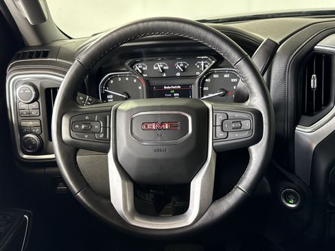 Used 2022 GMC Sierra 1500 SLE AWD/4WD image 16