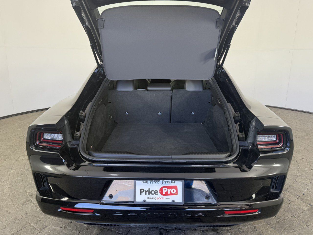 Used 2025 Dodge Charger Daytona R/T w/ Quick Order Package 25M R/T AWD/4WD image 7