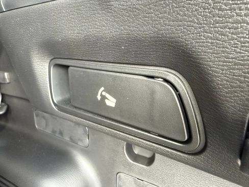 New 2026 Mitsubishi Outlander AWD image 28