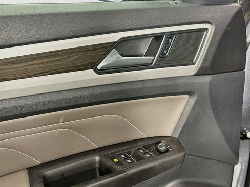 Used 2022 Volkswagen Atlas SE AWD/4WD image 18