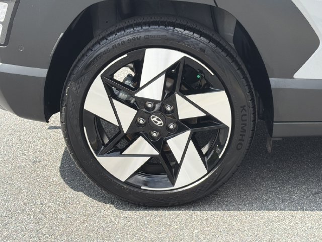 Certified 2026 Hyundai Kona Limited FWD image 19