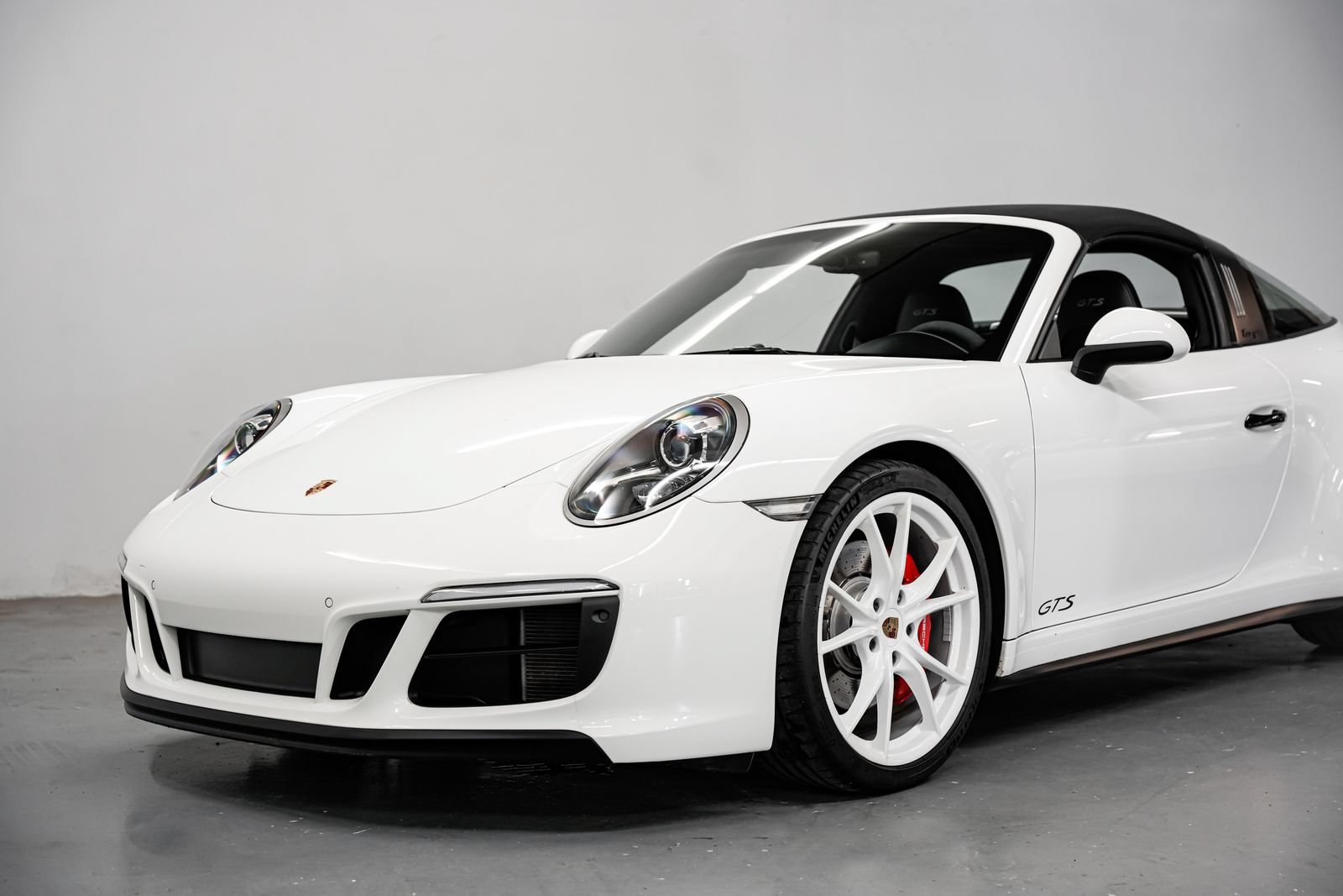 Used 2019 Porsche 911 Targa 4 GTS w/ GTS Interior Package AWD/4WD image 33