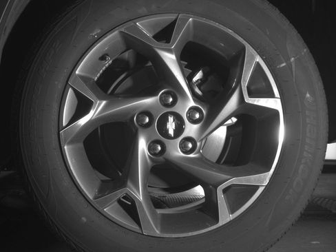 Used 2025 Chevrolet Trax LT w/ LT Convenience Package image 14