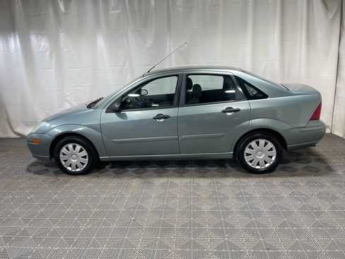 Used 2004 Ford Focus SE image 5