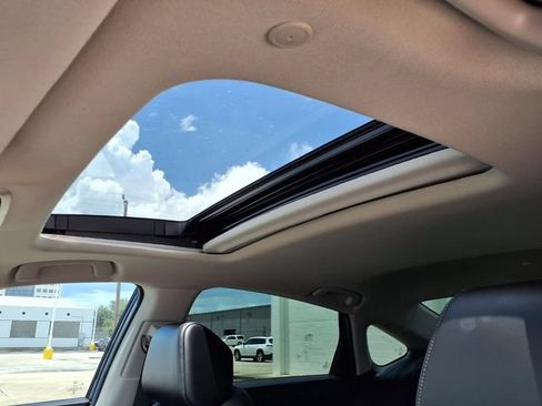 Used 2024 Honda Accord Touring image 9
