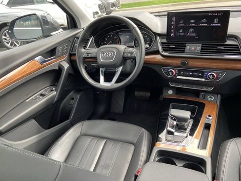 Used 2023 Audi Q5 2.0T Premium w/ Convenience Package AWD/4WD image 15