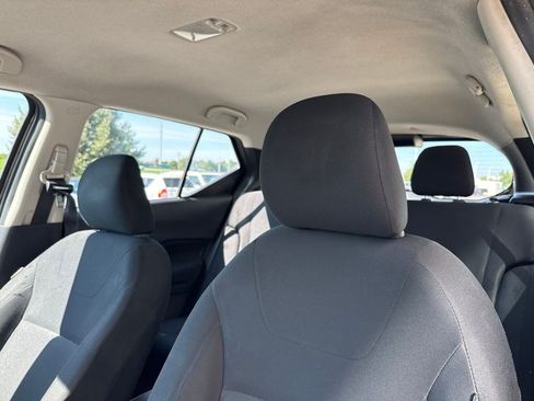 Used 2023 Nissan Kicks S FWD image 7