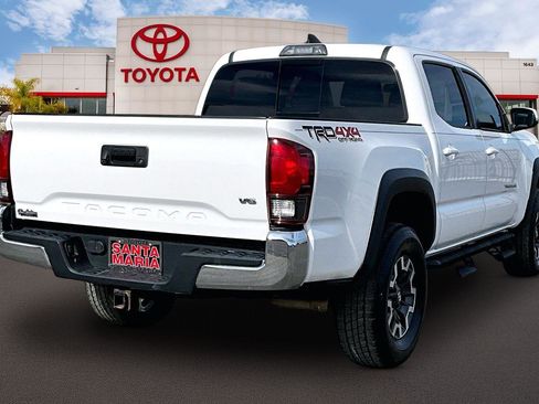 Used 2019 Toyota Tacoma TRD Off-Road image 11