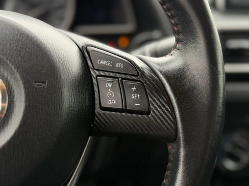 Used 2015 MAZDA MAZDA3 i Touring FWD image 29