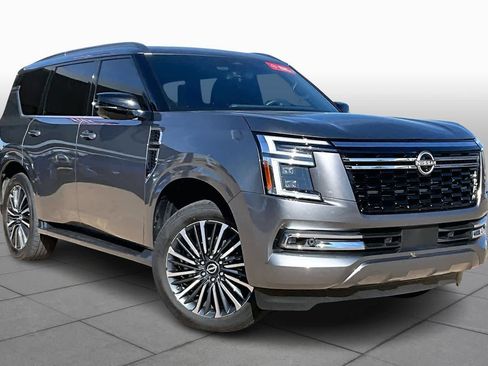 Used 2025 Nissan Armada Platinum Reserve image 2