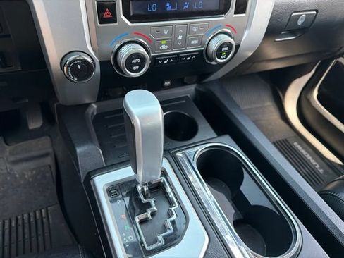 Used 2019 Toyota Tundra Limited w/ Limited Premium Package AWD/4WD image 5