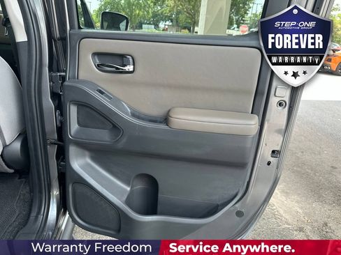 Used 2022 Nissan Frontier SV AWD/4WD image 32