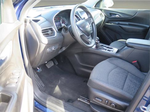 Used 2022 Chevrolet Equinox LT AWD/4WD image 9