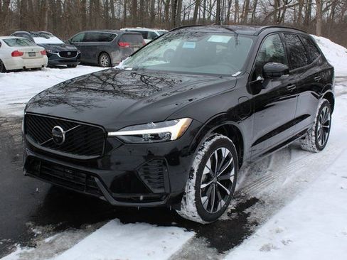 New 2026 Volvo XC60 T8 Plus w/ Protection Package Premier AWD/4WD image 7