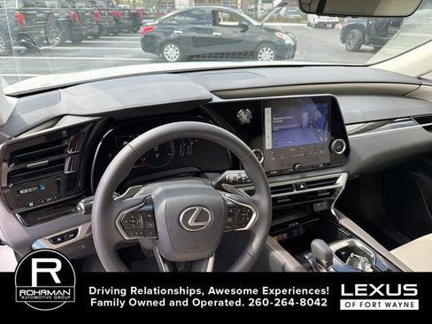 Used 2024 Lexus RX 350 FWD w/ Technology Package image 8