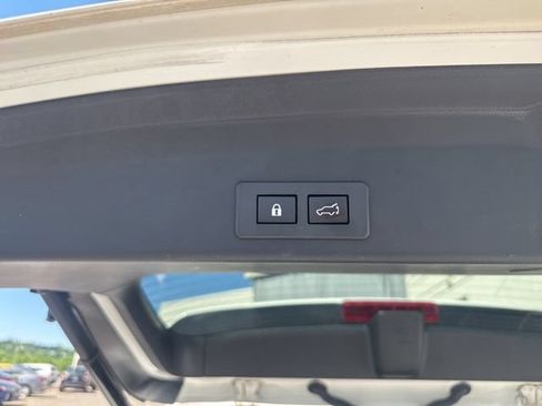Used 2023 Subaru Ascent Touring AWD/4WD image 35