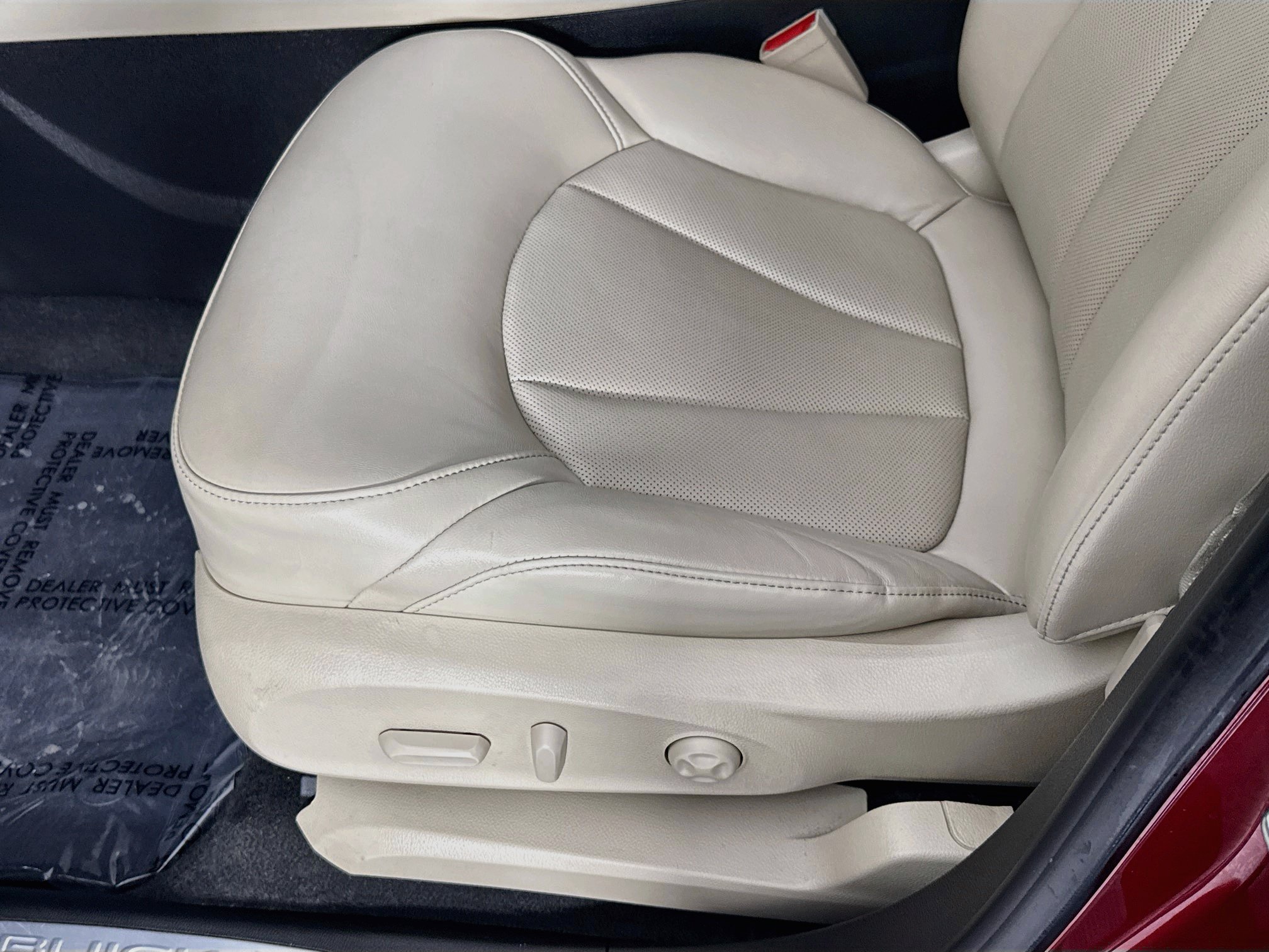 Certified 2020 Buick Envision Essence AWD/4WD image 19