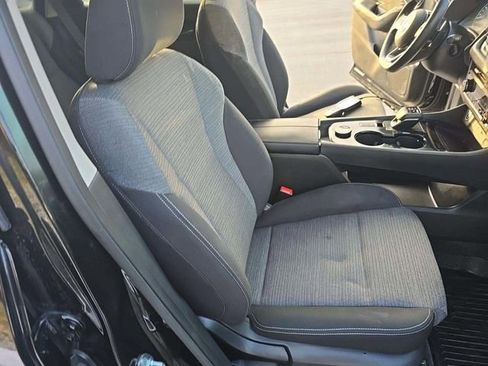 Used 2023 Nissan Rogue SV image 10